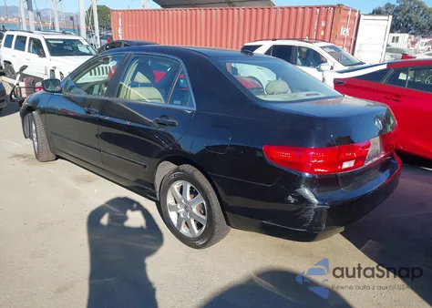 2005 Honda Accord 3.0 Ex z USA, uszkodzony, nr VIN 1HGCM66535A032046
